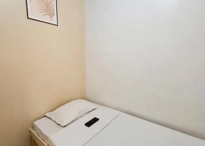 Affordable Near Ayala And Greenbelt بيت شباب *