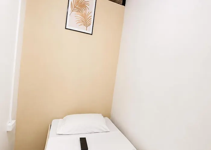 Affordable Near Ayala And Greenbelt مانيلا